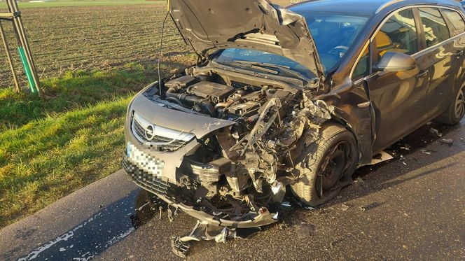 Wypadek na skrzyżowaniu w Lesznie. Jeden z kilku w regionie