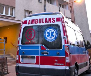 16-latka nie żyje, była reanimowana pod blokiem. „Leciała przez ręce”. Tajemnicze okoliczności dramatu 