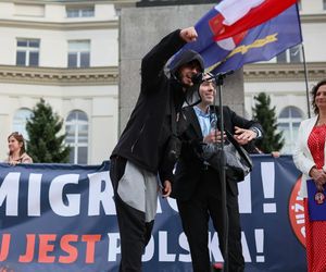 W Warszawie odbył się antyimigrancki marsz i kontrmanifestacja. Pojawiło się kilka tysięcy osób