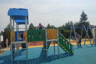 Można już korzystać z przebudowanego placu zabaw przy PSP nr 4!