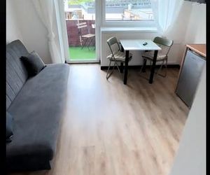 Zrobili pięć mikrokawalerek w jednym mieszkaniu. Urbanistyczny koszmar rodem z Hongkongu