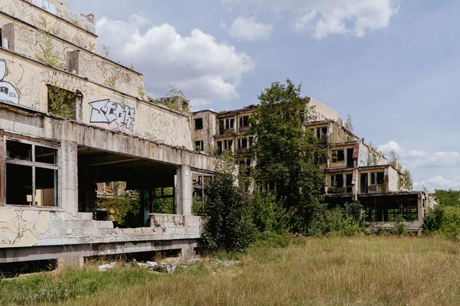 Hotel Sudety w Jeleniej Górze - zobacz zdjęcia ogromnego Zigguratu