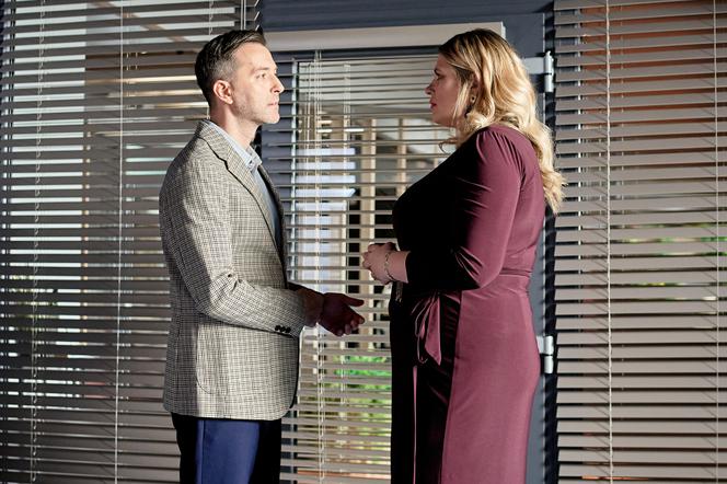 BrzydUla 2, odcinek 222: Marek (Filip Bobek), Aldona (Elżbieta Romanowska)