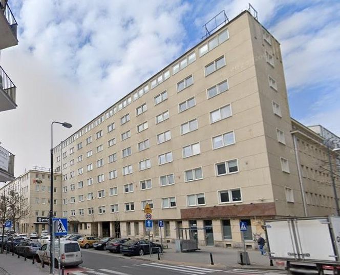 Dawny biurowiec Wilcza House stojący w miejscu przyszłego hotelu