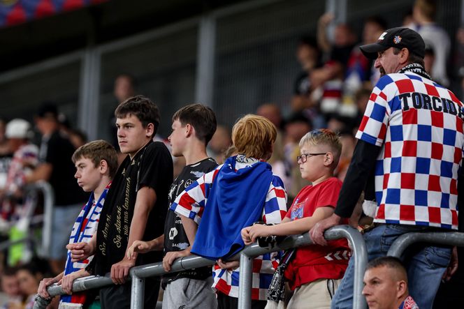 Górnik Zabrze przerwał serię zwycięstw. Porażka na koniec sierpnia i zdruzgotani kibice