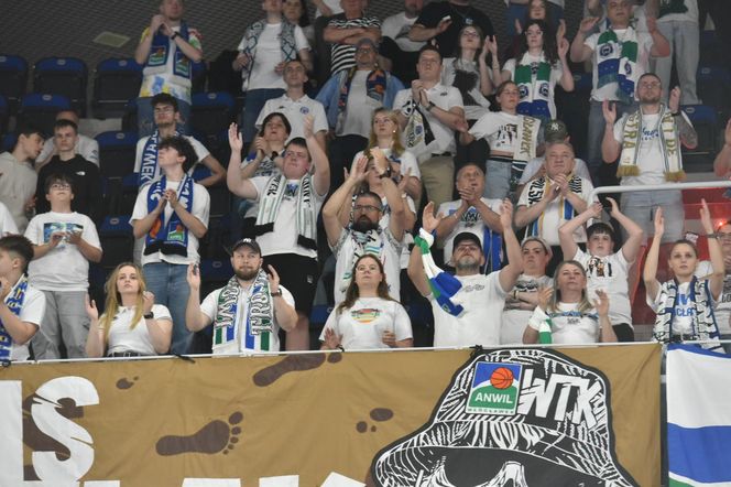 Arriva Polski Cukier Toruń - Anwil Włocławek, zdjęcia kibiców i zawodników z 4. meczu fazy play-off Orlen Basket Ligi