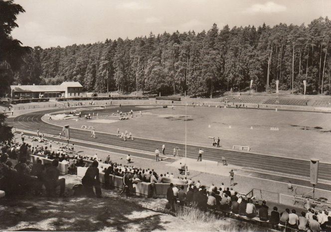 Stadion Leśny w Olsztynie dawniej i dziś. To tam bito rekordy świata w lekkiej atletyce