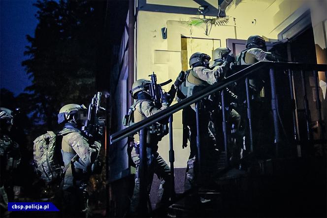 Trójmiasto. Policja rozbiła gang i zamknęła dwie agencje towarzyskie