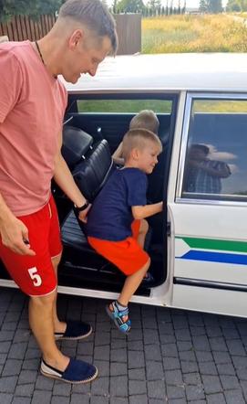 Marcin Mroczek (Piotrek z M jak miłość)_ z synami Ignacym i Kacprem