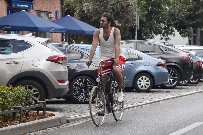 Radzimir Dębski umówił się ze znajomymi na burgera