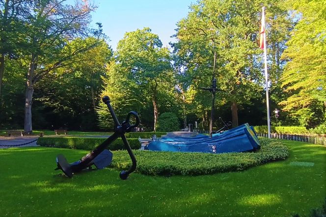 Pomnik "Tym, którzy nie powrócili z morza" po renowacji