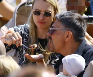 Krzysztof Ibisz je żonie z ręki