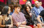 Oskar Cyms między Dodą a Roxie na konferencji Polsatu