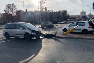 Dramatyczny wypadek na ul. Fieldorfa. Pijany kierowca rozbił samochód