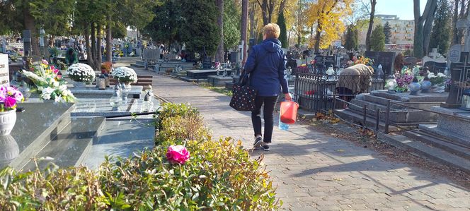 Przygotowania do Wszystkich Świętych Zamość