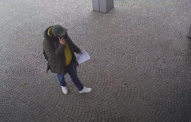 Policjanci z Torunia szukają złodzieja! Rozpoznajesz go? Powiadom służby!
