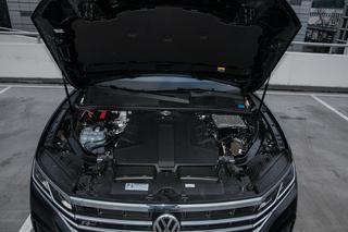 Volkswagen Touareg R Line 3.0 V6 TDI 286 KM