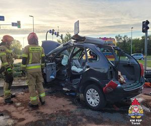 Wypadek na skrzyżowaniu Chrobrego z Trasą Prezydenta Władysława Raczkiewicza w Toruniu