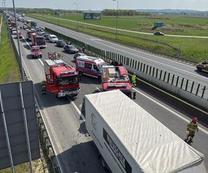 Krzeczów. Wypadek śmiertelny na autostradzie A4. Zablokowany pas w kierunku Krakowa