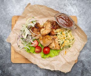 Najlepsza surówka do kurczaka pieczonego – 8 przepisów, które odmienią każdy obiad