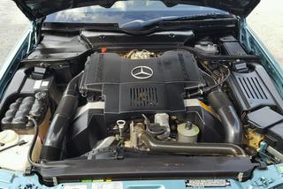 Mercedes 500 SL z przebiegiem niecałych 2000 km