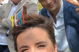 Na Wspólnej na planie. Bruno (Dawid Czupryński), Michał (Robert Kudelski), Kaja Kasprzyk (Alicja Kalinowska)