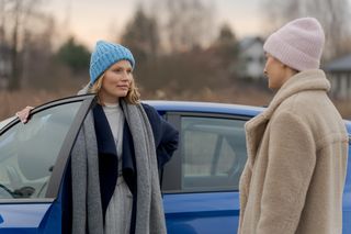 Przyjaciółki 25 sezon odc. 293. Inga (Małgorzata Socha), Natalia (Natalia Rybicka)