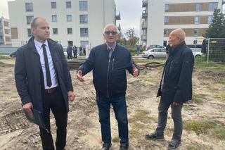 „Trag niewolników” we Wrocławiu. Na miejscu dawnego obozu pracy powstają bloki