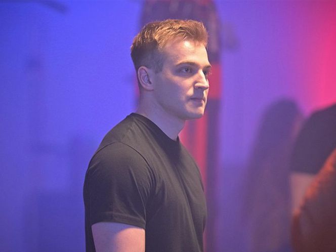 Pierwsza miłość, odcinek 4006: Biały (Igor Paszczyk) 