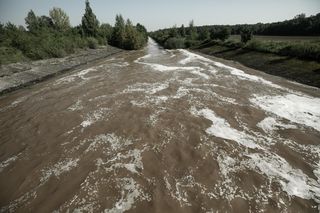 Pęknięcie jednej z tam pod Wrocławiem. To nie zbiornik mietkowski