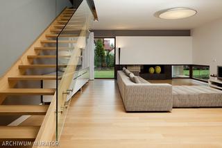Schody ażurowe w domu: aranżacje. Jakie wybrać schody ażurowe wewnętrzne