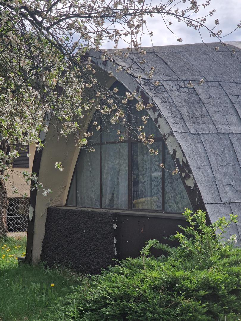 Dom MIR Witolda Lipińskiego - zdjęcia. Zobacz wyjątkowy dom z PRL-u we Wrocławiu