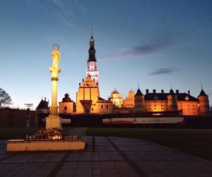 Do tej miejscowości w Śląskiem zjeżdżają się tłumy. Nie dla atrakcji turystycznych 