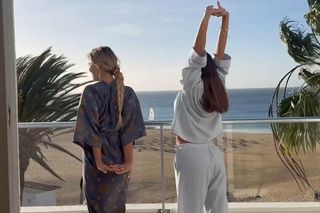 Tak Julia Wieniawa bawi się na swoim wyjeździe zdrowotnym. Areoby, opalanko i konna przygoda