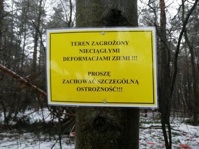 Trzebinia. W ciągu ostatniego półtora roku powstało tu około 25 zapadlisk. To oficjalne dane, bo mieszkańcy mówią nawet o dwukrotnej liczbie