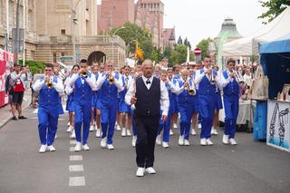 Parada orkiestr dętych przeszła ulicami Szczecina. Niesamowite instrumenty dęte z całej Polski [ZDJĘCIA]