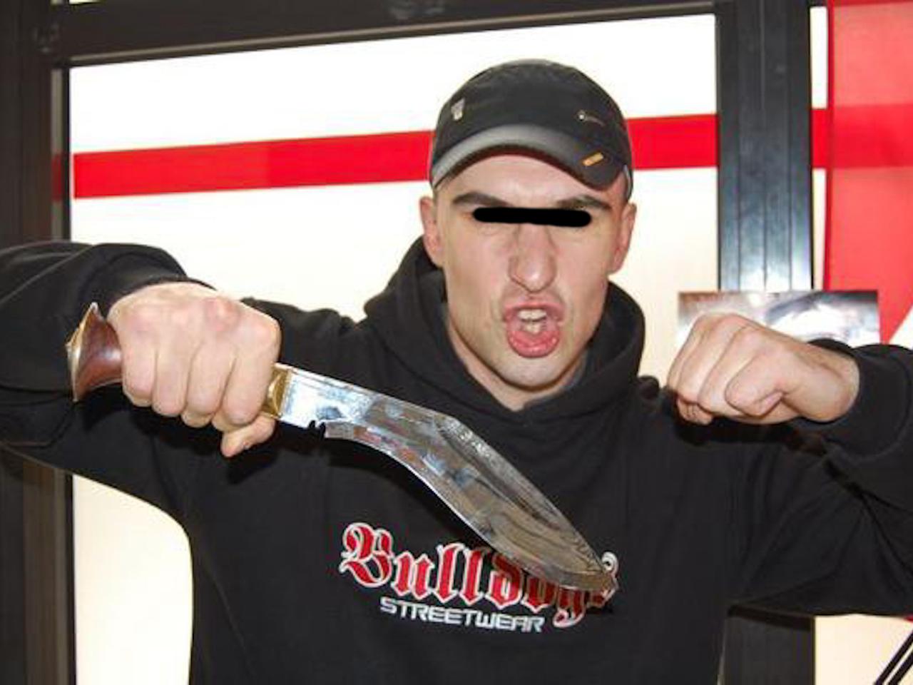 Bratanek posła sieje postrach