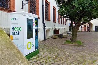 Recomat na dziedzińcu Zamku Książąt Pomorskich w Szczecinie