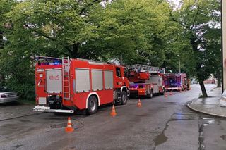Tragiczny pożar w Bytomiu. Policjanci ewakuowali mieszkańców. Nie żyje jedna osoba