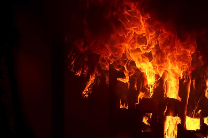 Lubelskie: Nocny pożar w Kurowie. Dwie osoby nie żyją