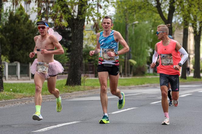 Wings for Life 2023. Tysiące biegaczy na ulicach Poznania