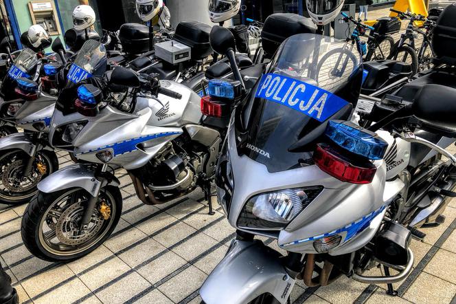 Policjanci z poznania rozpoczęli sezon na rowerach i motocyklach