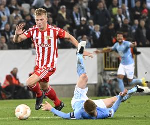 Skandal na stadionie w Malmoe. Potężne wybuchy, ucieczka kibiców z trybun [WIDEO]