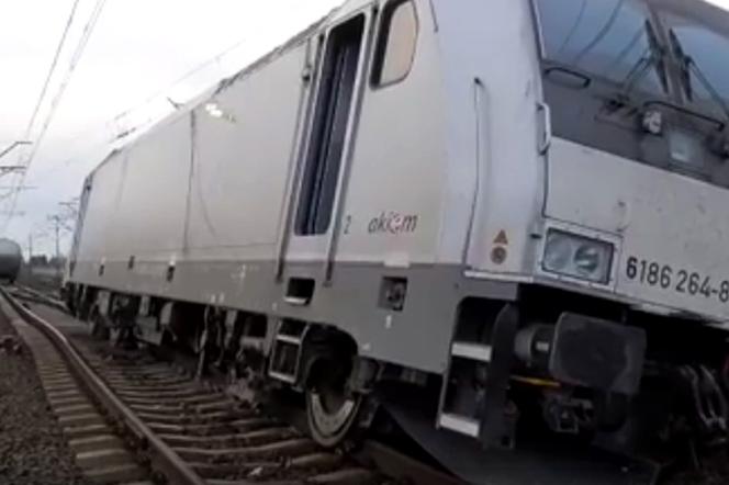 Wykolejenie pociągu w Słonicach: Trasa kolejowa już odblokowana [VIDEO]