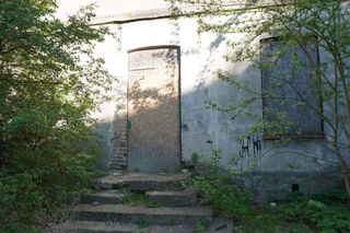 Ta zabytkowa kamienica w Białymstoku niszczeje od lat. Kiedyś to była perełka!