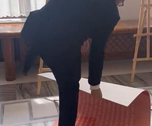 Grzegorz Braun pojawił się w Sejmie. Wpadł w furię i zdemolował wystawę!