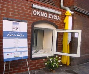 Dwuletni chłopiec w oknie życia. Rodzice odnalezieni, nowe informacje