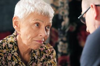 Barwy szczęścia odc. 3181. Krystyna Złota (Hanna Bieluszko), Marek (Marcin Perchuć)