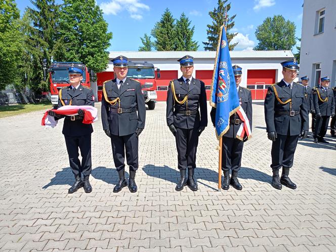 Akty nadania wyższych stopni służbowych odebrało w tym roku 21 strażaków z Komendy Miejskiej PSP w Siedlcach