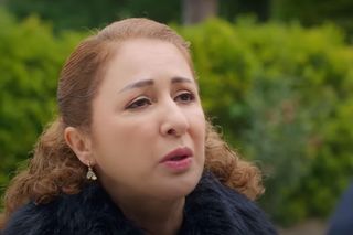 Ege będzie opiekował się Zeynep, a Bulent zacznie podejrzewać, że coś ich łączy.